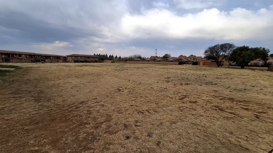 0 Bedroom Property for Sale in Baillie Park North West